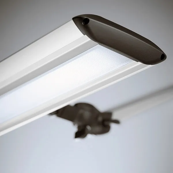 Derungs LED-Laborleuchte, Taneo Lab 23-5 000 hohe Farbwiedergabe, schmal, 398 mm Breit