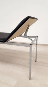 AGA Untersuchungsliege, 65 cm breit, 150 Kg belastbar, RAL 9010 Wei-Eis