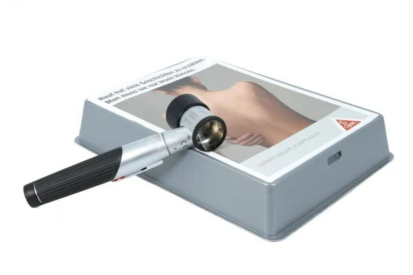 HEINE mini 3000 LED Dermatoskop, Batteriegriff, Kontaktscheibe,Skala, Reiverschluetui 