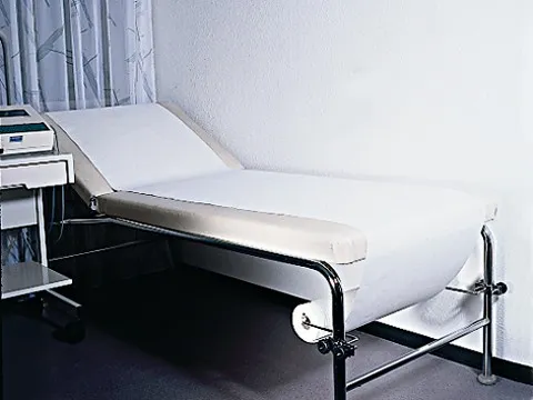 Ärztekrepp 2-lagig, weißes Tissue (9 Rollen) 50 mtr. x 55 cm breit