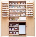 Aufbewahrungs- und Medikamentenschrank mit 2 Türen halbe Türausstattung, Medikamentenkühlschrank