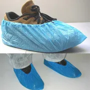 OP-Überschuhe, blau, (100 Stück) Kunststofffolie CPE, unsteril, antistatisch